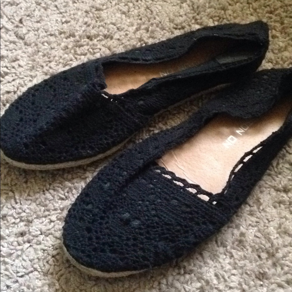 Black flats